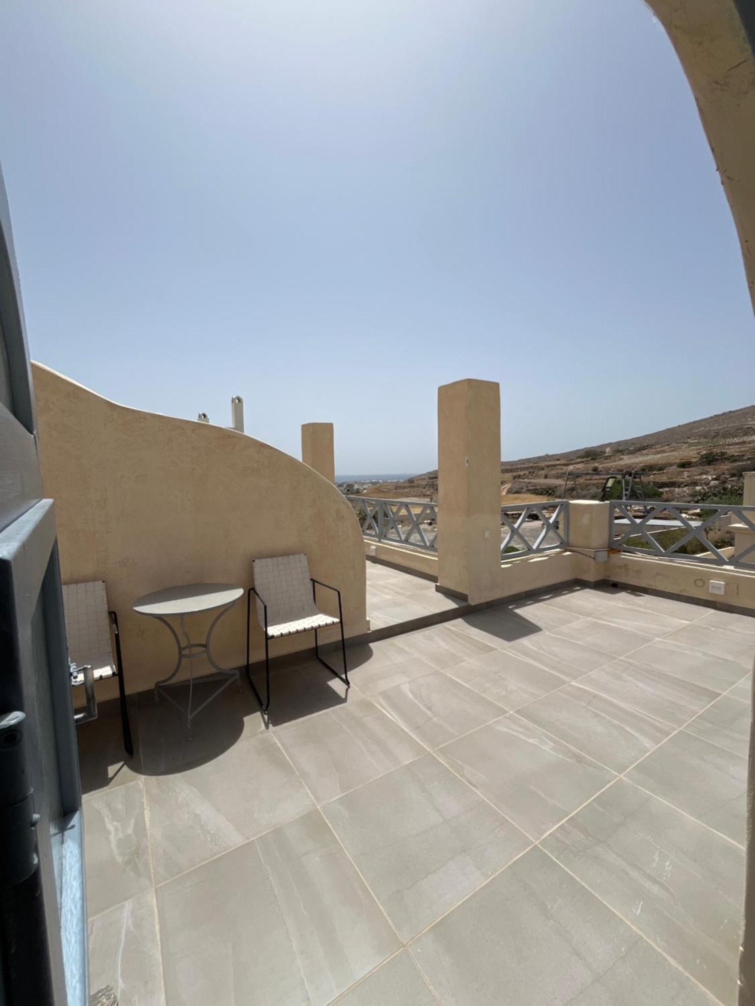 Leon Lux Apartments Perivolos  Buitenkant foto